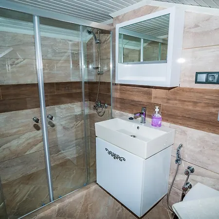 Tala 3 Hotell 4*